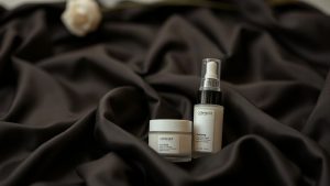 Mẹo săn sale đồ chơi phòng khuê cặp đôi dịp 12/12 thăng hoa - hình minh họa